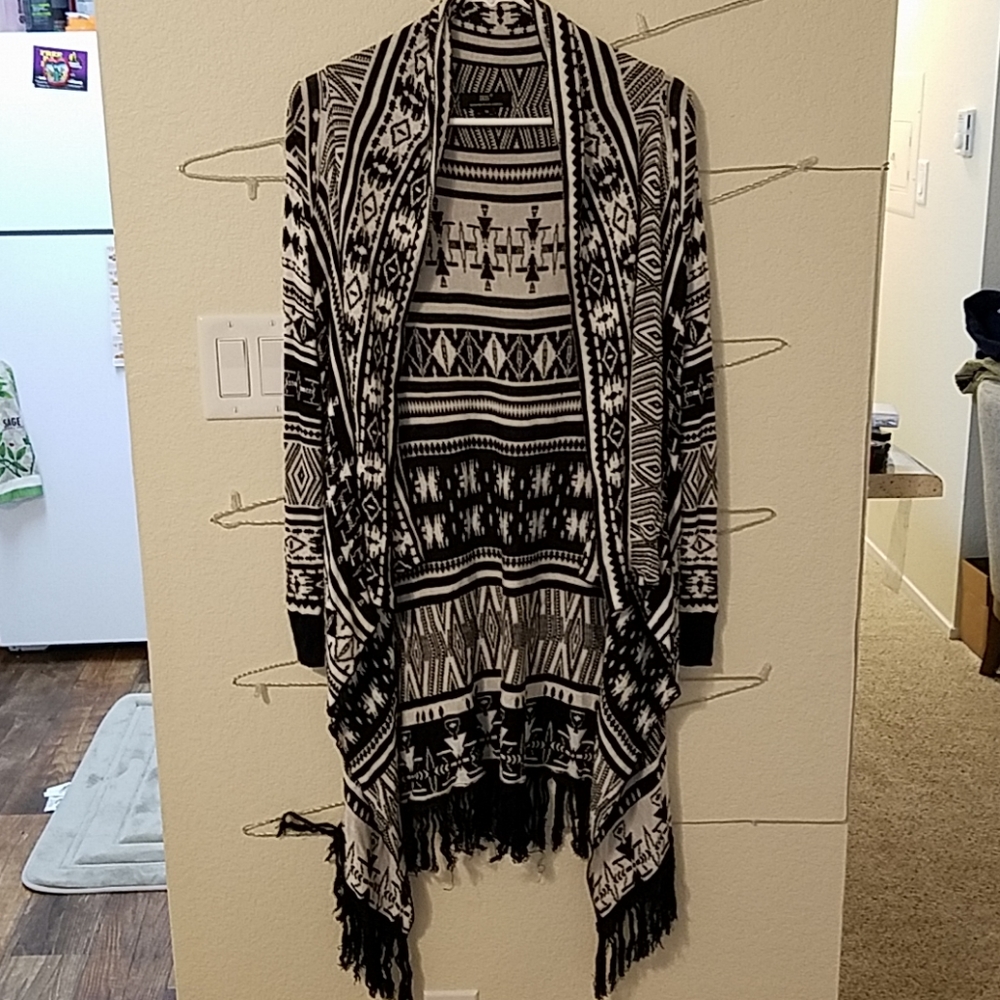 B&W Patterend Duster